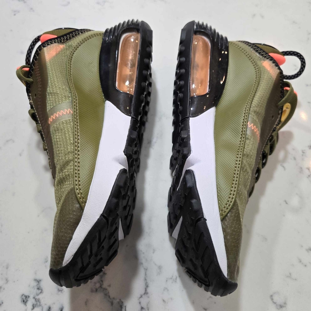 Nike Air Max 2090 Women's SZ.6 "Olive Flak" DC1875-300 Running Sneakers New - Picture 5 of 15